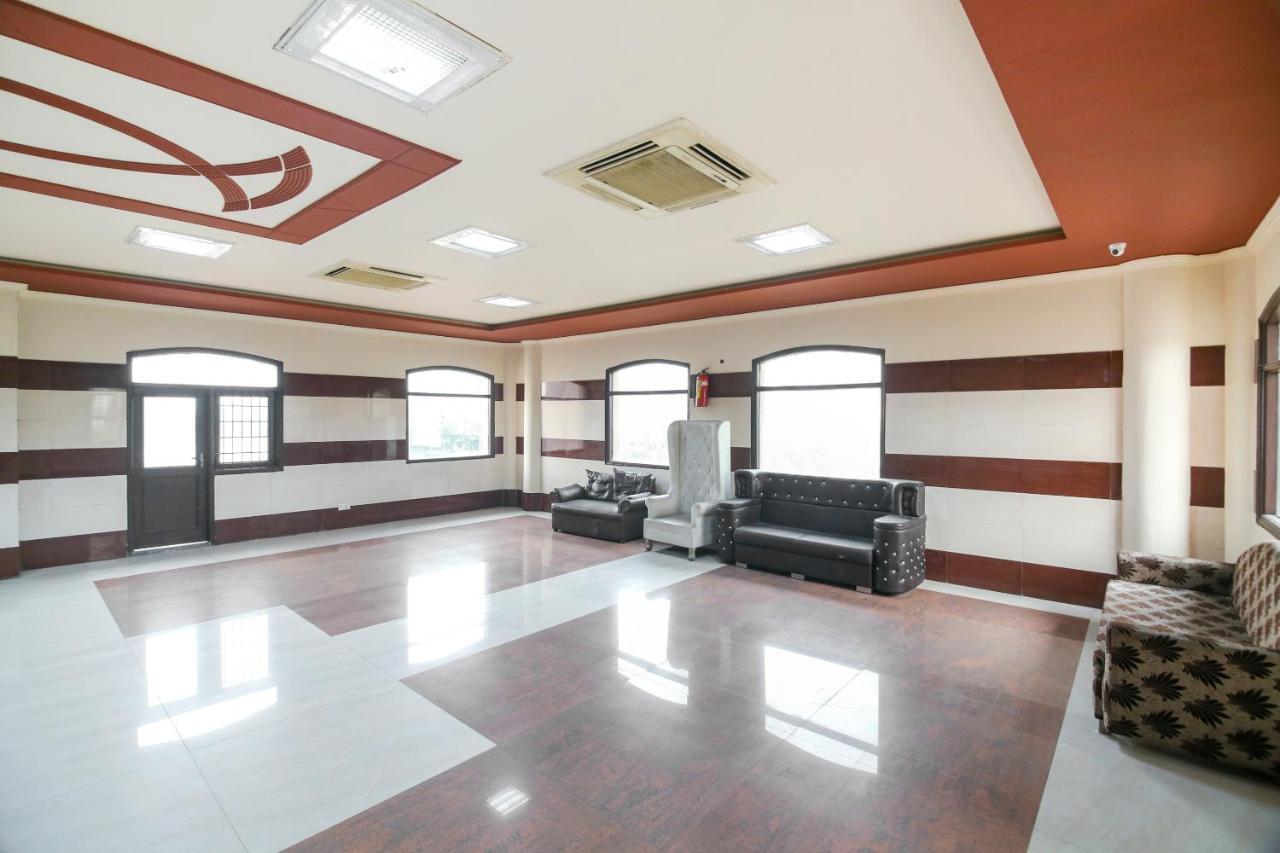 Capital O 68148 Hotel Shree Jee Palace Ghaziabad Luaran gambar