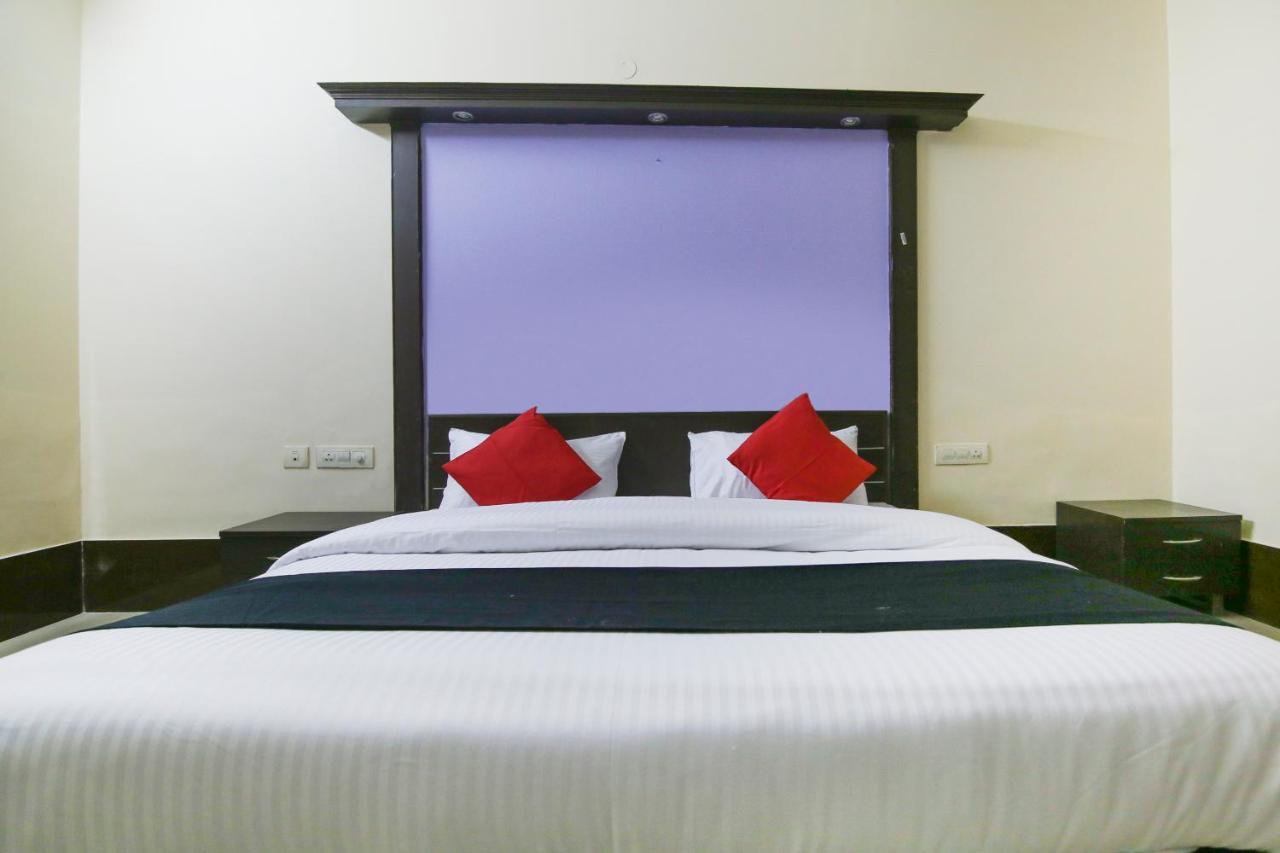 Capital O 68148 Hotel Shree Jee Palace Ghaziabad Luaran gambar