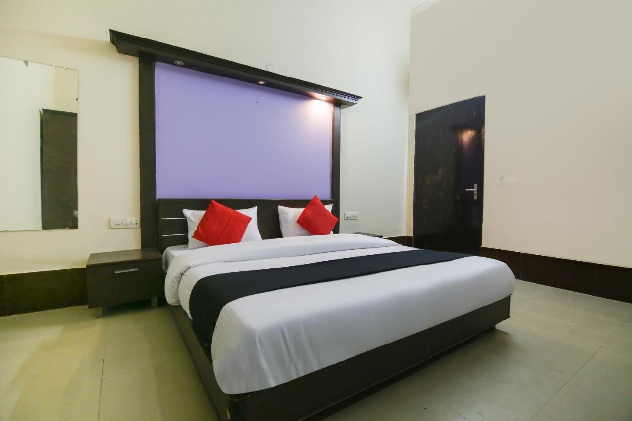 Capital O 68148 Hotel Shree Jee Palace Ghaziabad Luaran gambar