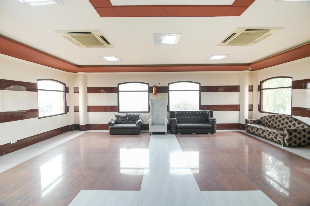 Capital O 68148 Hotel Shree Jee Palace Ghaziabad Luaran gambar
